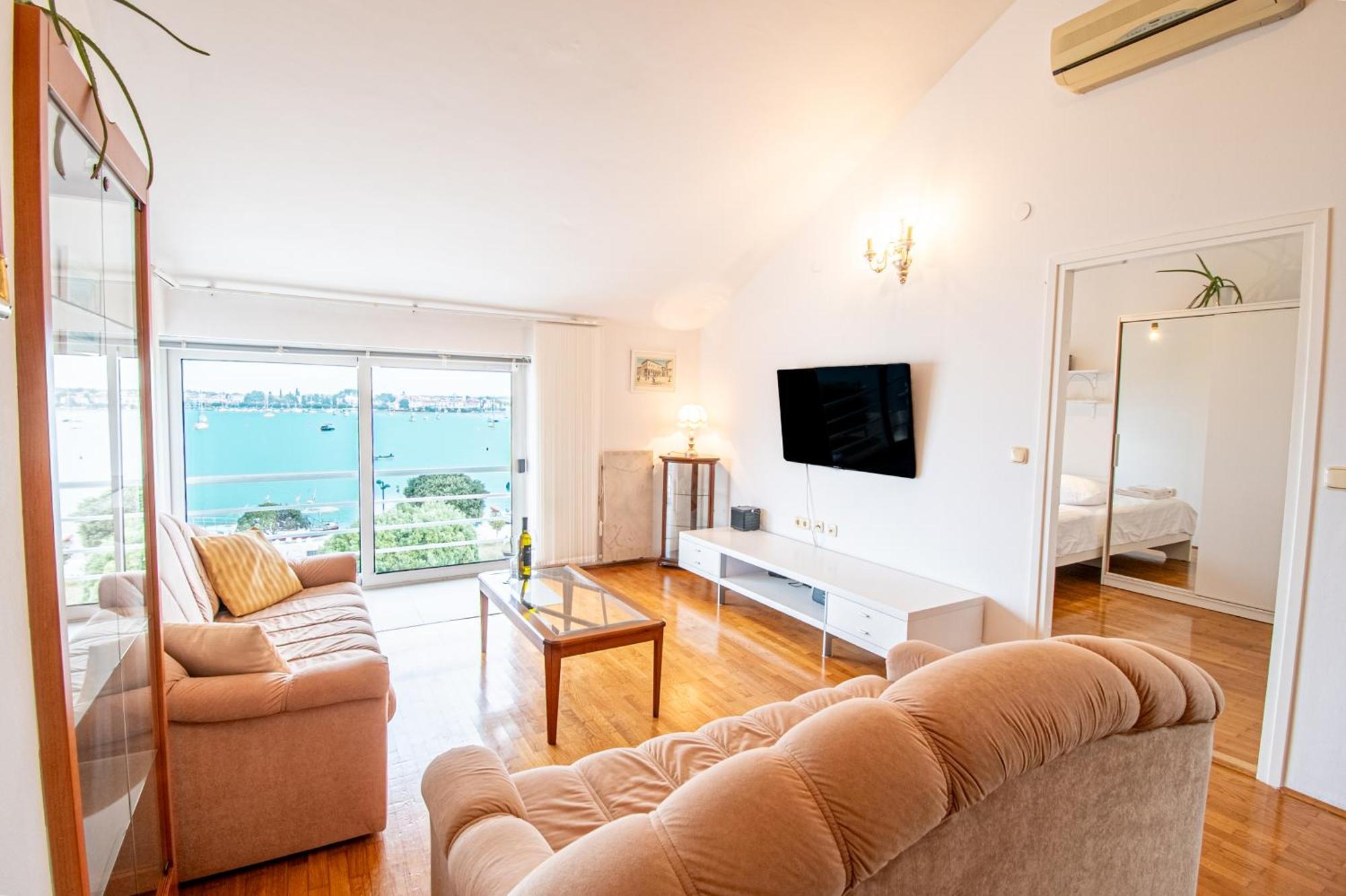 Apartment Umag Center Istria Croatia With Seaview By Rentistra エクステリア 写真